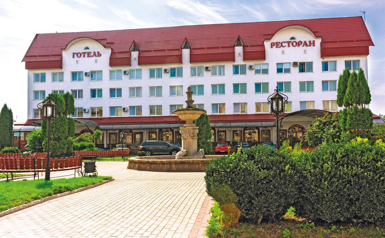 Готель "Дубно" Exterior photo